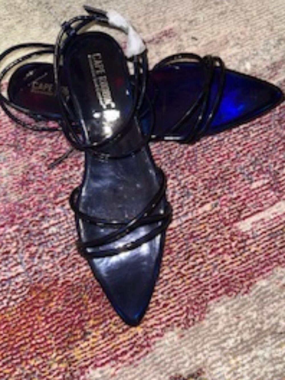 Cape Robbin Pointy Toe Flat Strappy Sandals Sz 7.5